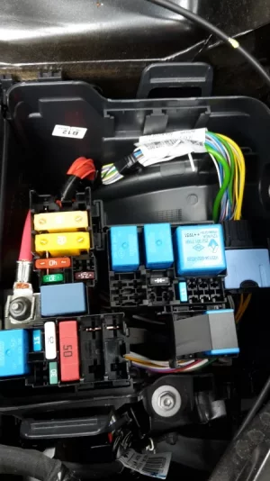 Sicherungen-Motorraum.webp Sicherungen-Motorraum.webp