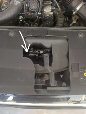 Motorhauben Verriegelung.webp