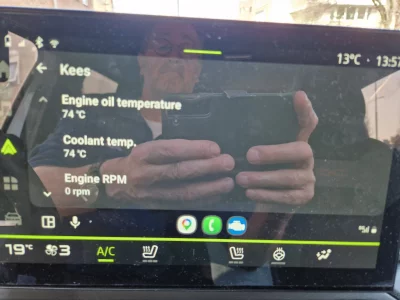 Dacia Duster 3 MedNav Car Scanner.webp